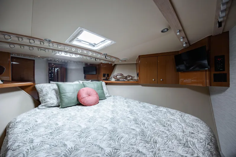 Sylva Lining Yacht Photos Pics 