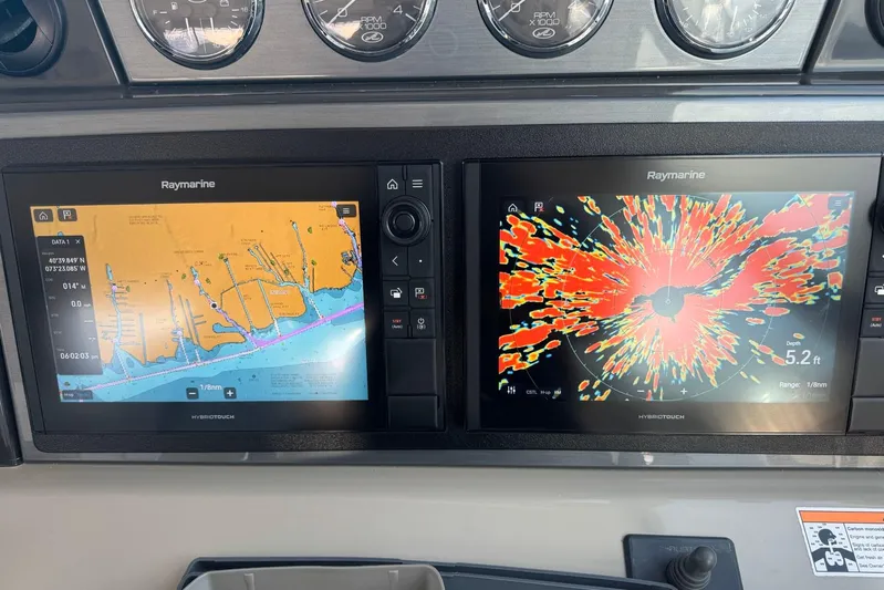 Diversion Yacht Photos Pics 