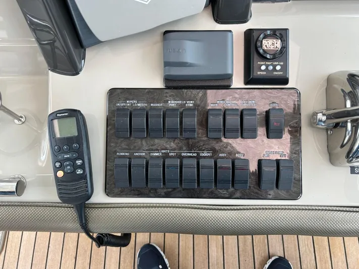 Diversion Yacht Photos Pics 