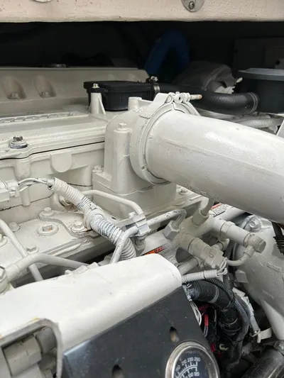 Diversion Yacht Photos Pics 