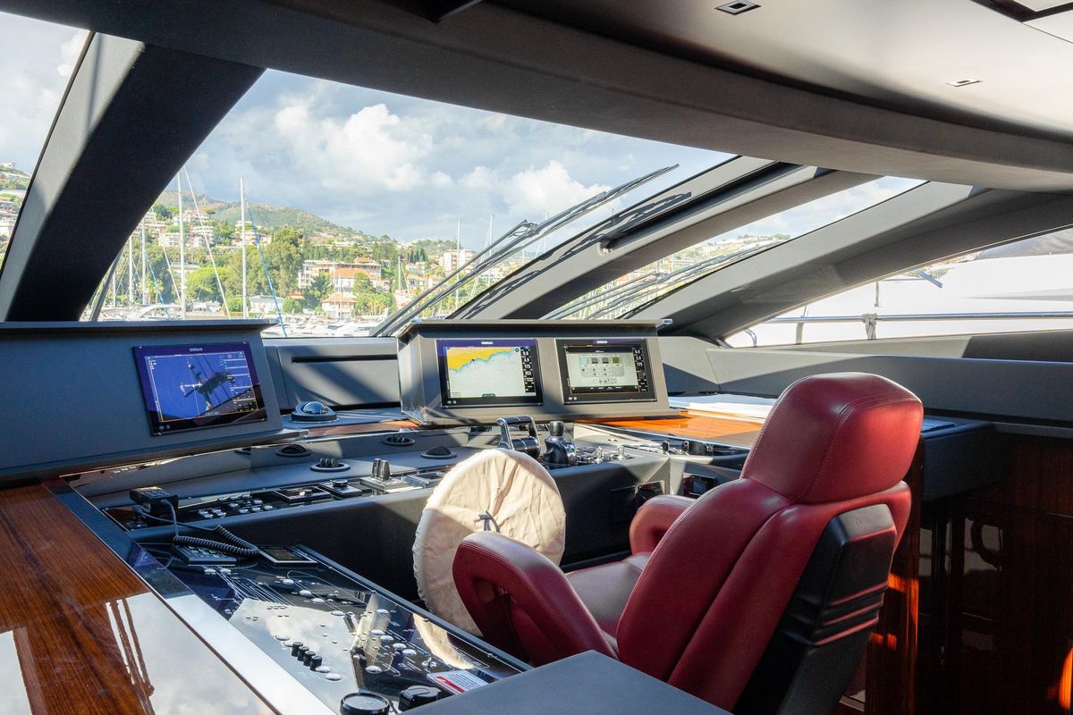 2022 Riva 93 