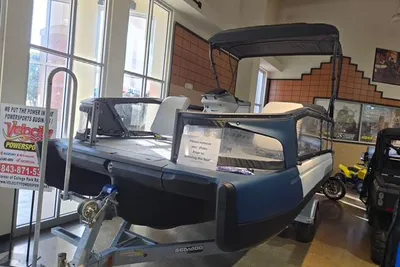 Sea-Doo Switch Sport 21