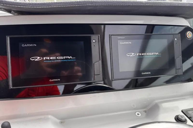  Yacht Photos Pics Dual Garmin displays on a 2021 Regal 26 XO boat dashboard.
