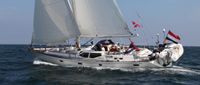 1998 Oyster 61