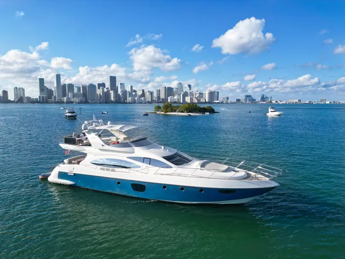 Finesse Yacht Photos Pics 