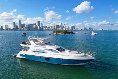 Azimut 68E
