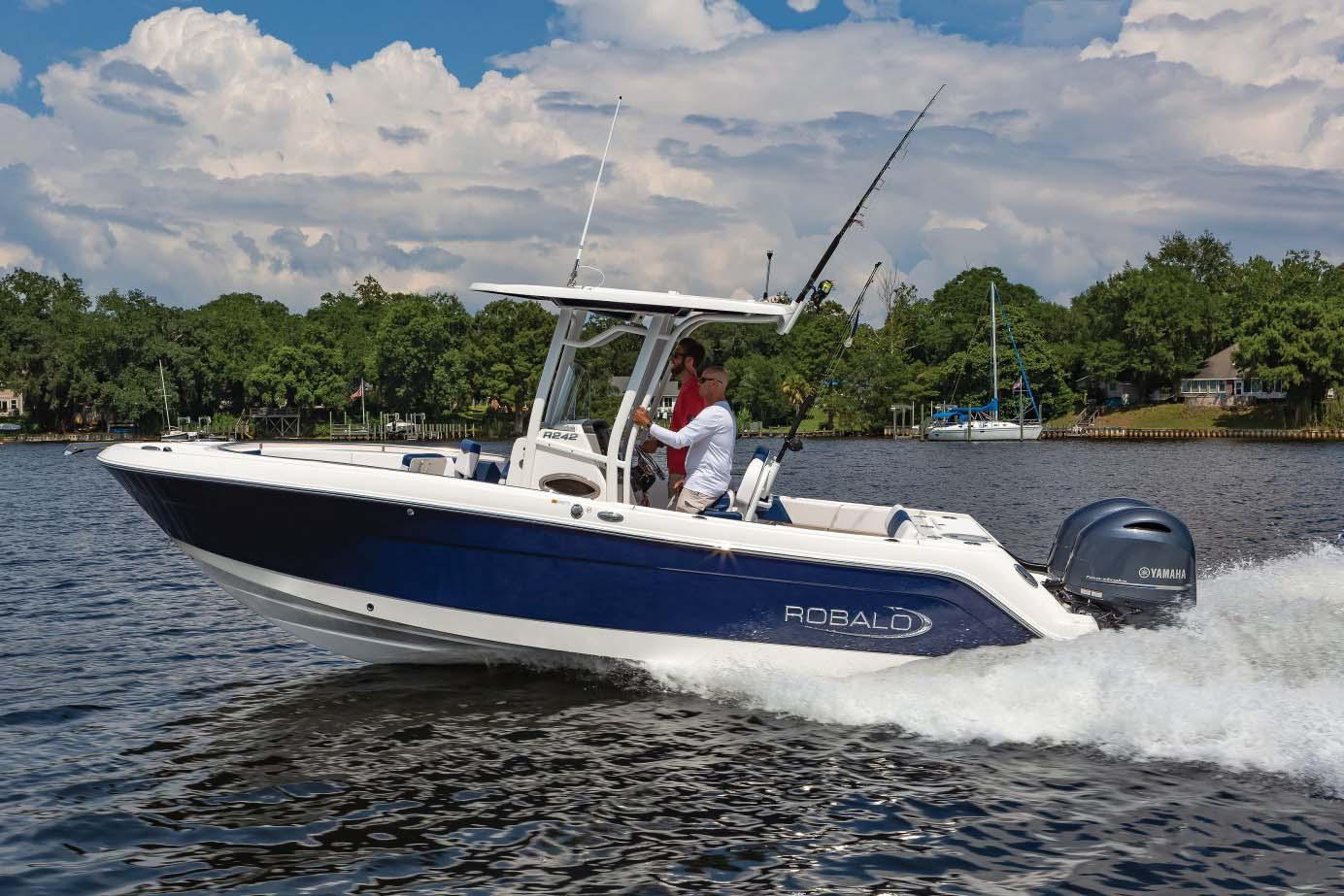 2023 Robalo R242 Center Console Centre Console for sale - YachtWorld