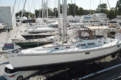 Hylas 46