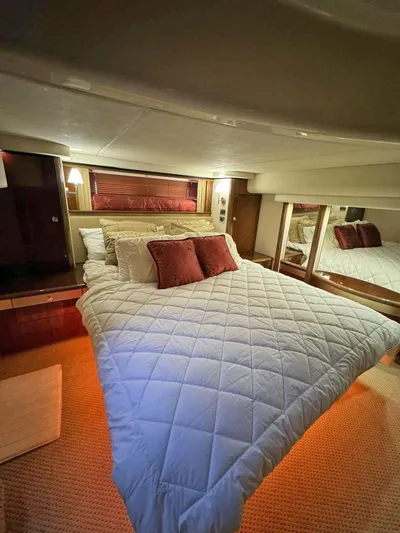  Yacht Photos Pics Luxurious bedroom interior of 2009 Sea Ray 58 Sedan Bridge yacht.