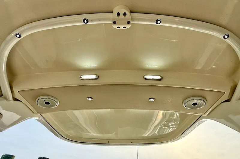  Yacht Photos Pics 2022 Chris-Craft Launch 25 GT boat ceiling with integrated lights and speakers.