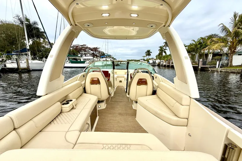  Yacht Photos Pics 2022 Chris-Craft Launch 25 GT boat interior with luxurious seating and elegant design.