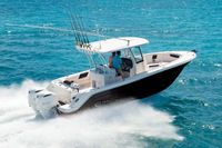2023 Robalo R302 Center Console