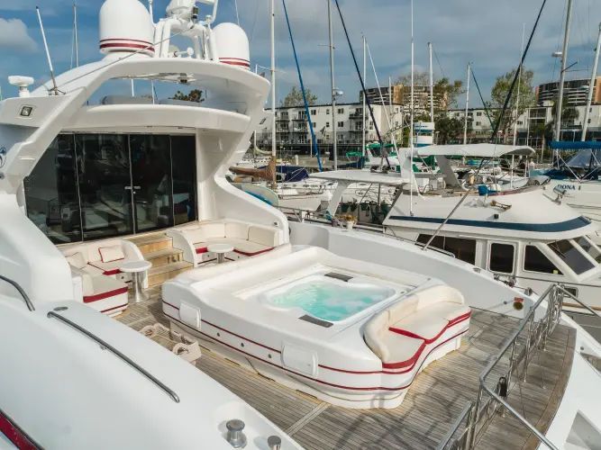 2004 Mangusta 105 