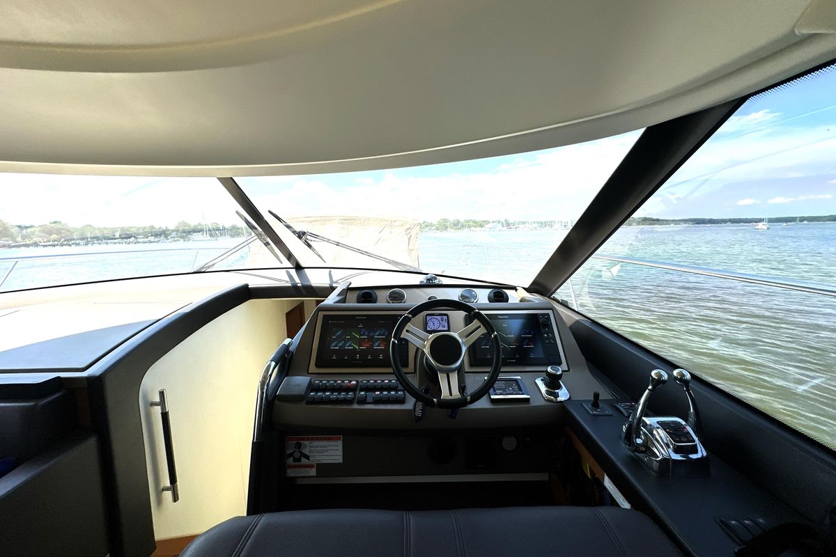 2016 Prestige 55 