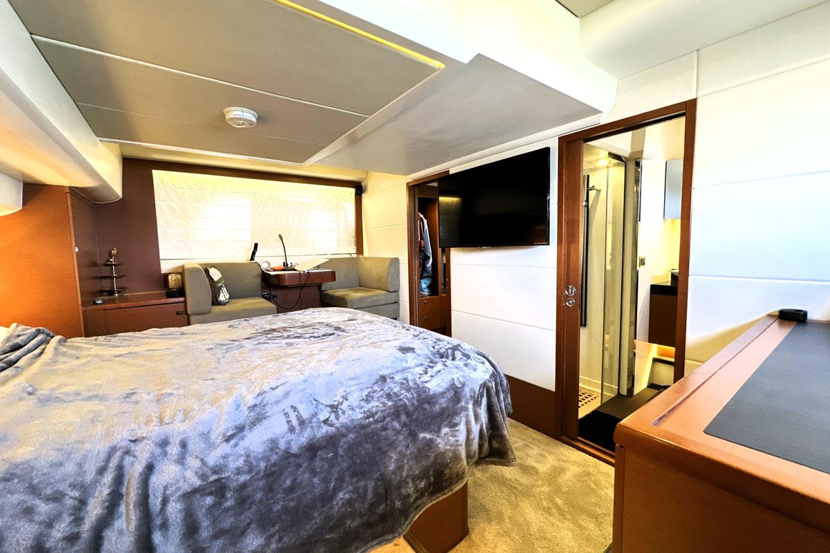 2016 Prestige 55 