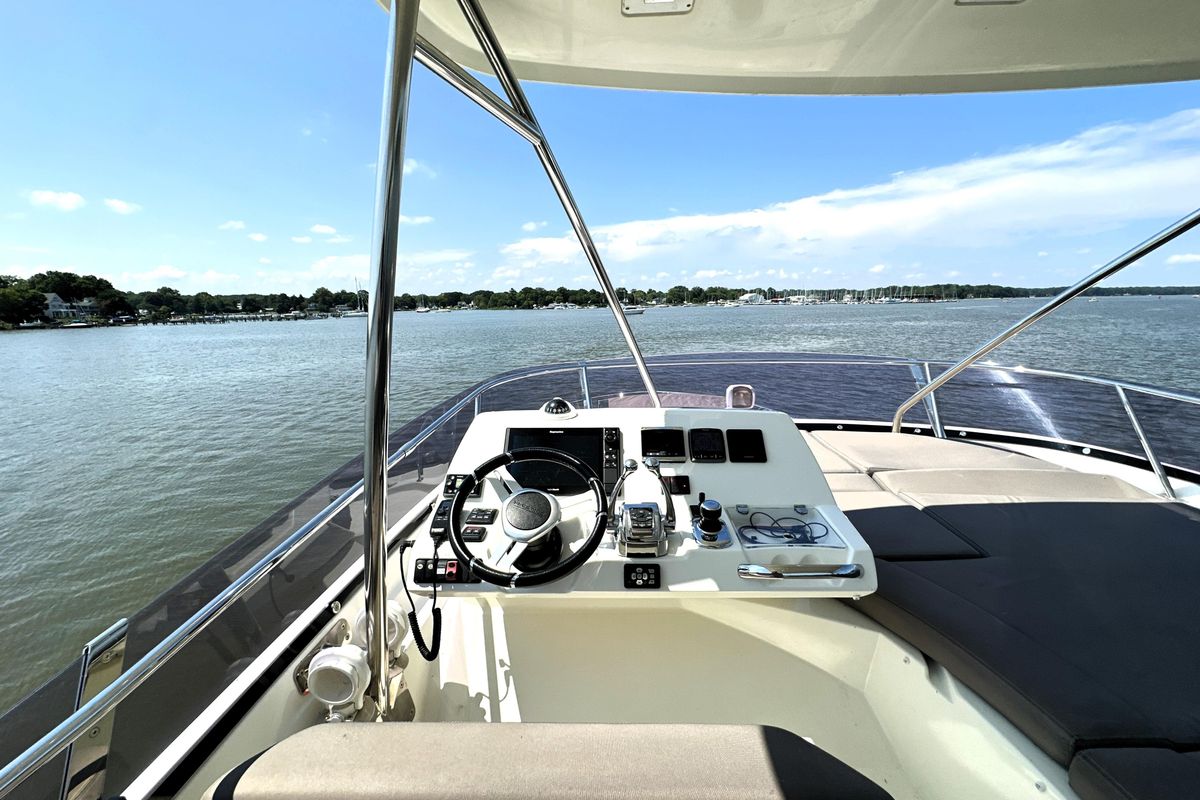 2016 Prestige 55 