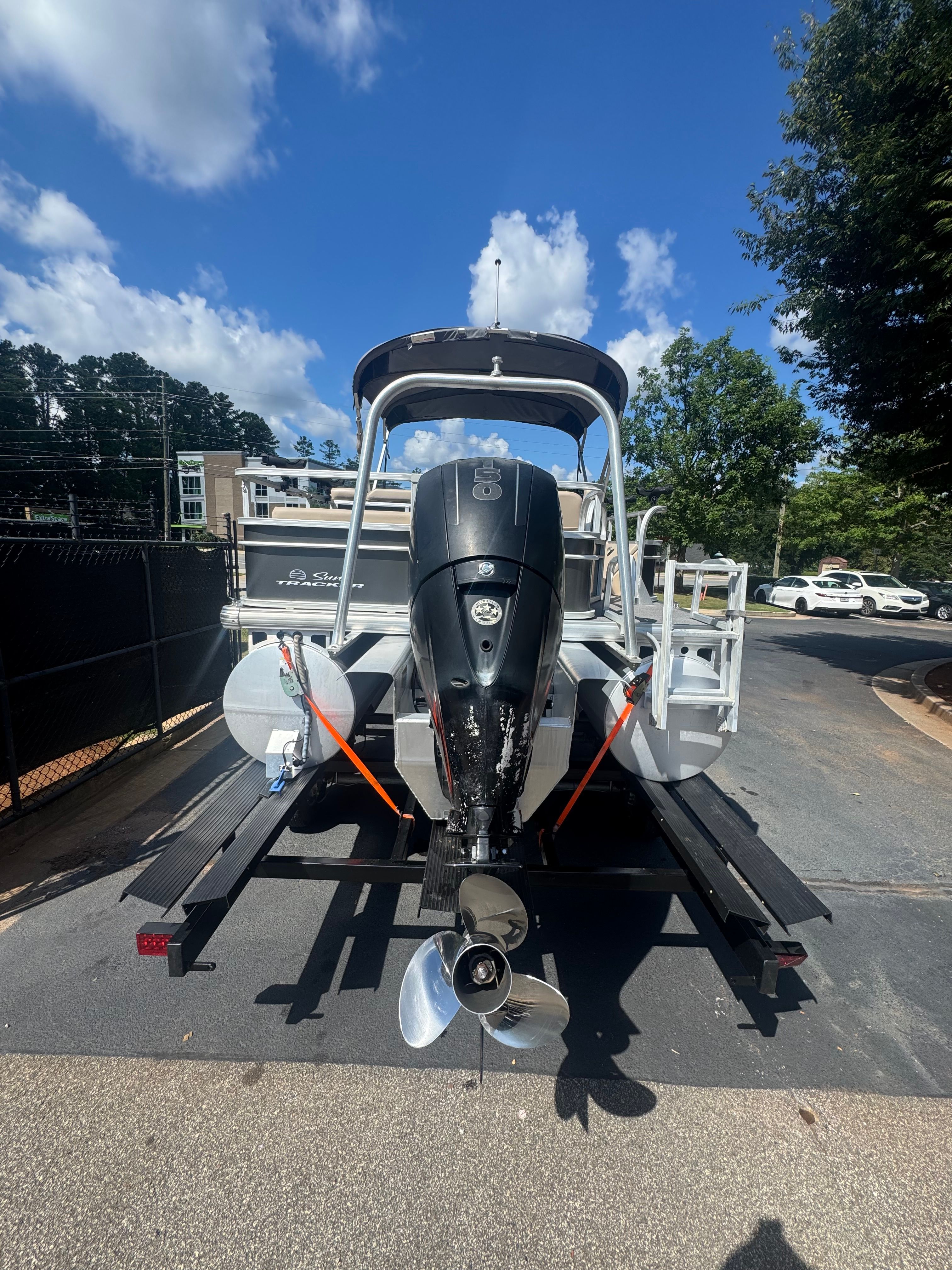 2017 TRACKER 22 XP3 - Image 3