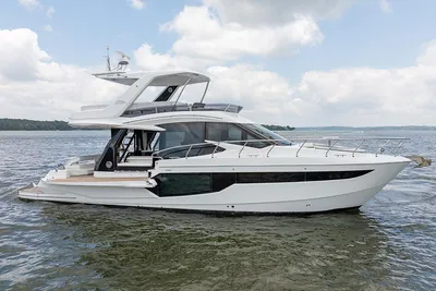 Galeon 500 Fly