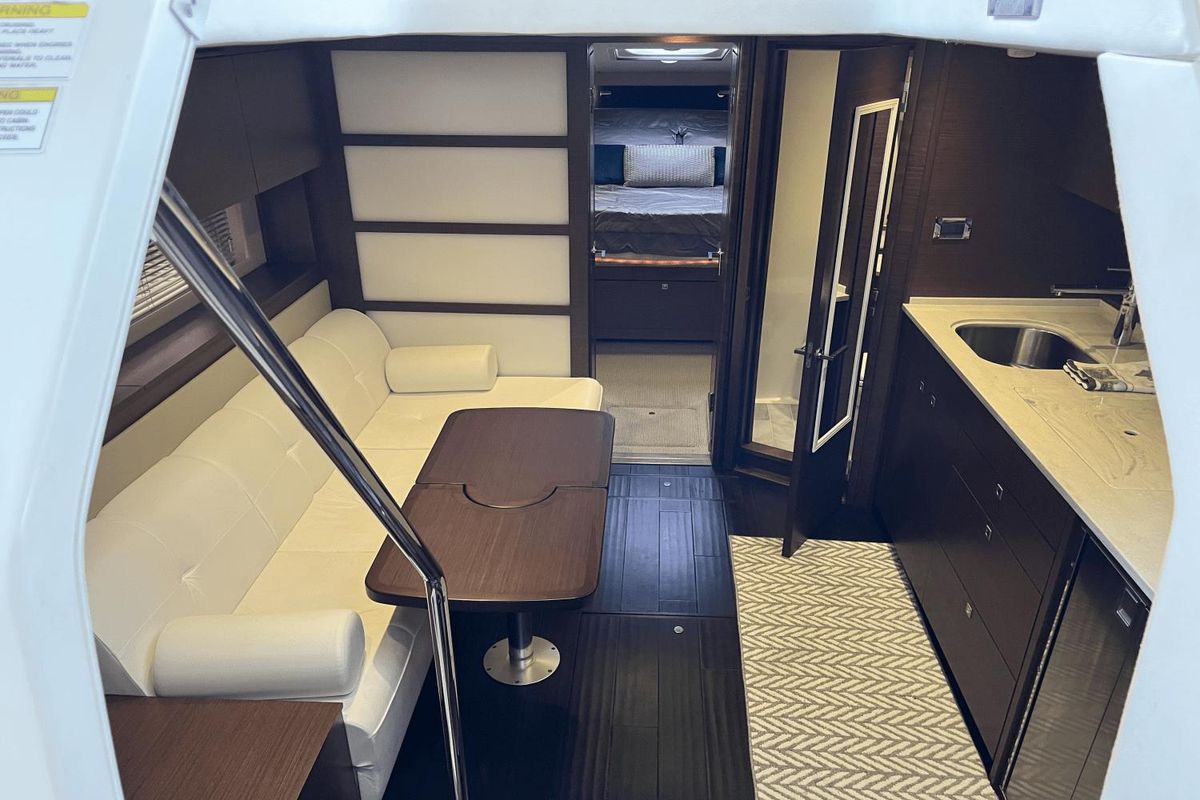 2015 Sea Ray 45 