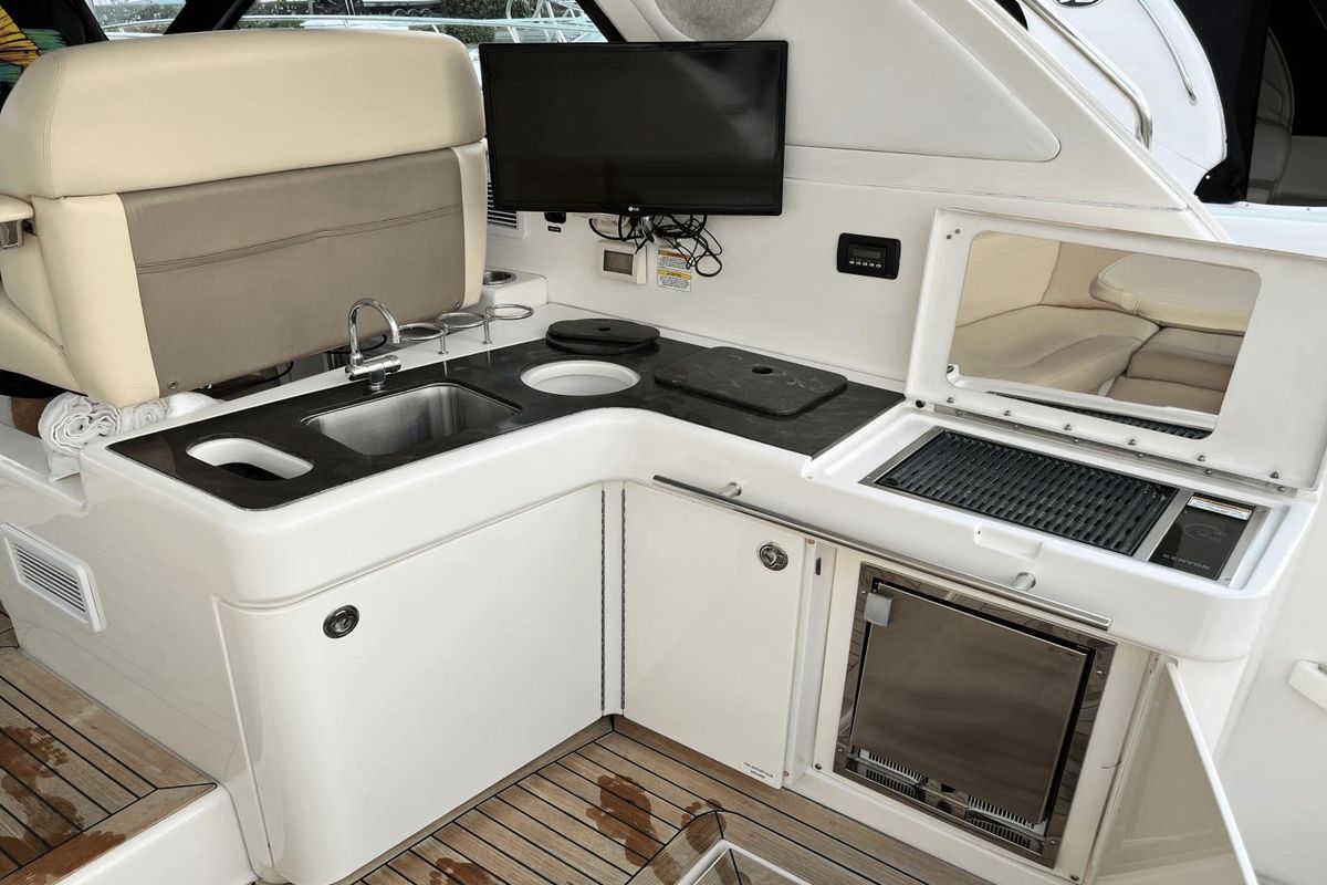2015 Sea Ray 45 