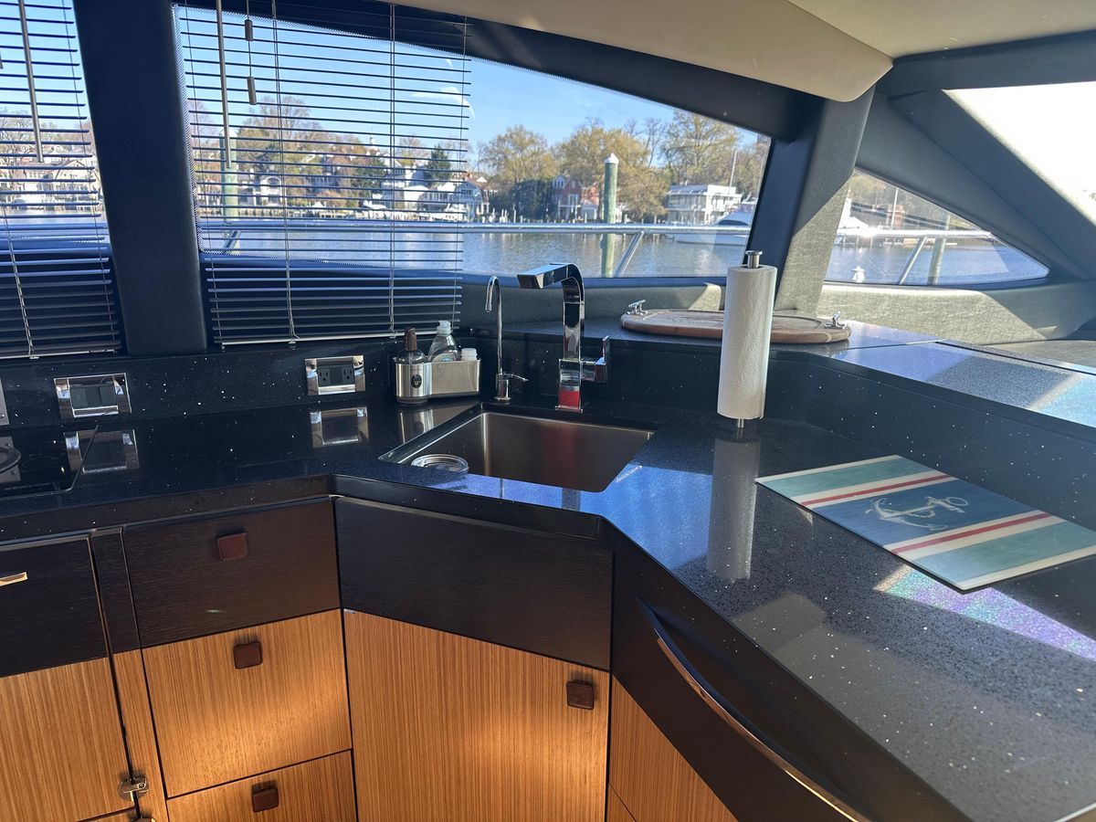 2016 Sea Ray 58 