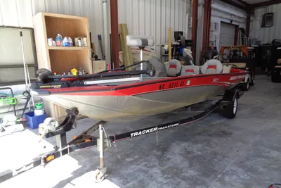 Bass Tracker PT175