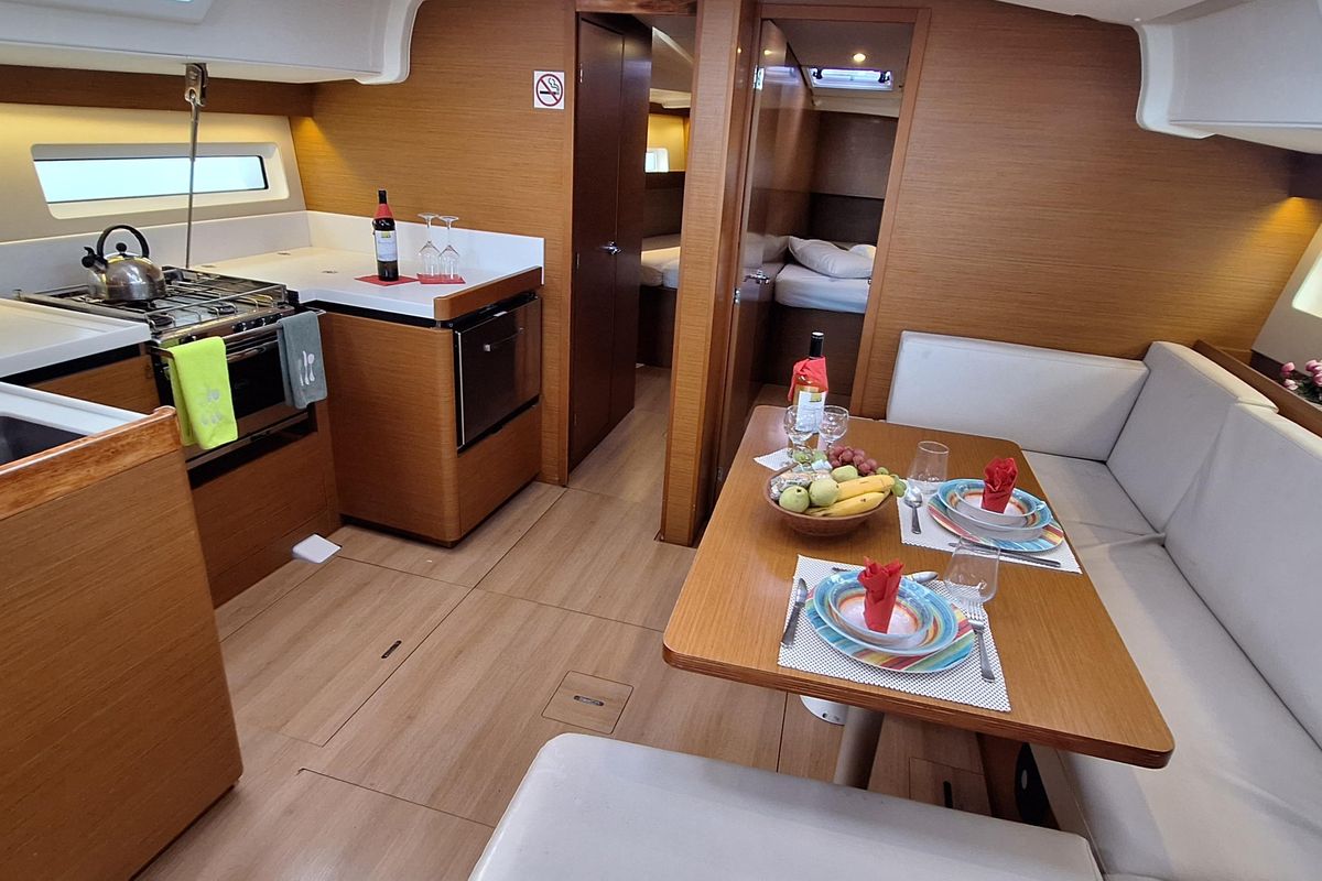 2019 Jeanneau 47 