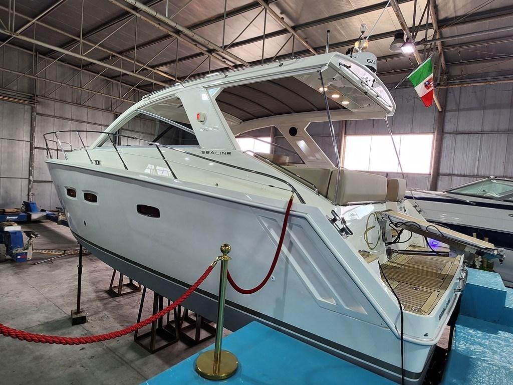 Used 2011 Sealine SC35 | TopBoats