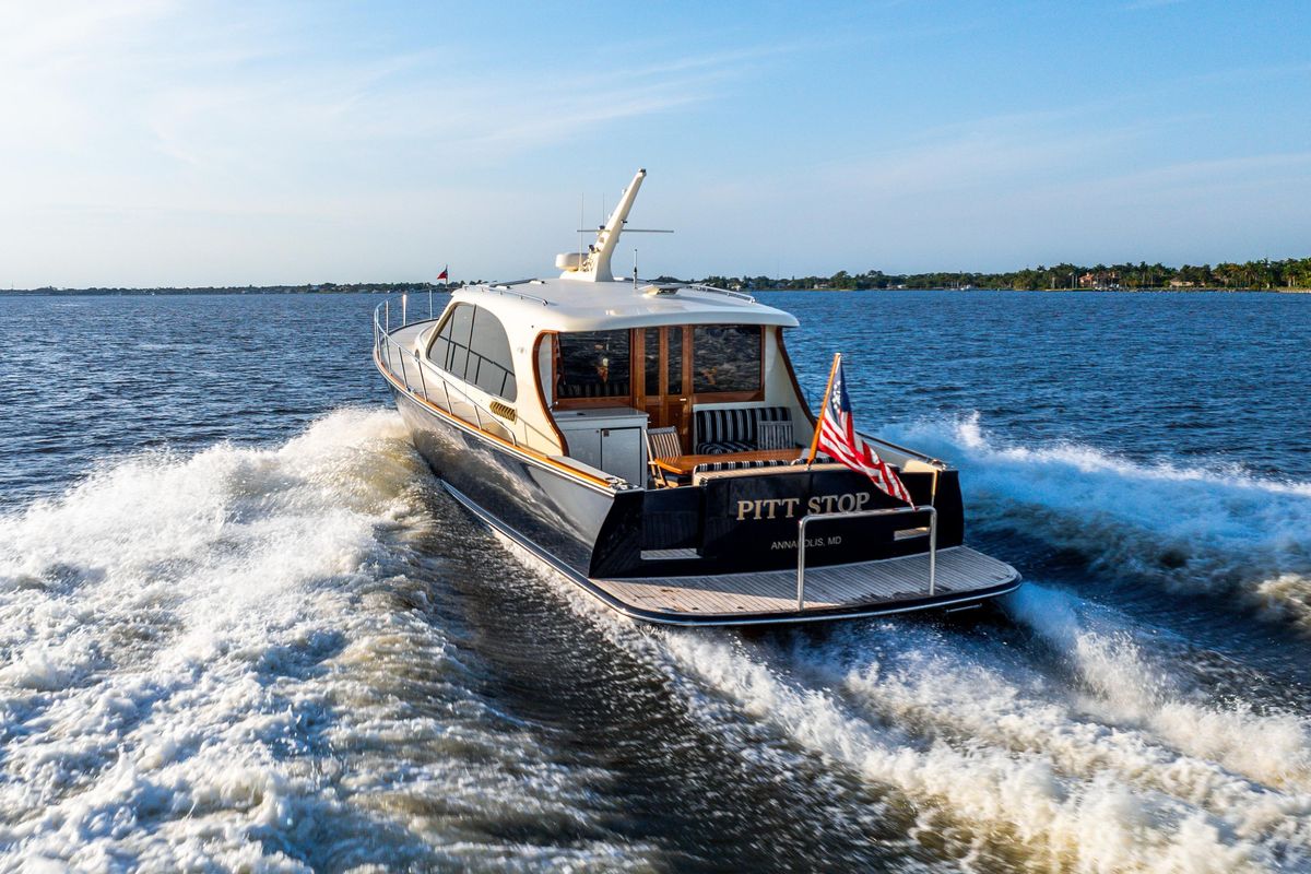 2020 Palm Beach Motor Yachts 55 