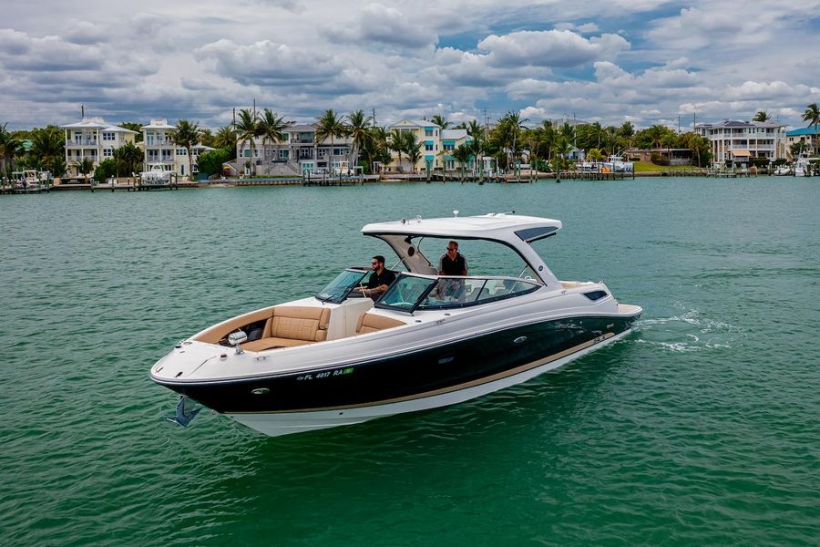 2016 Sea Ray 350 SLX