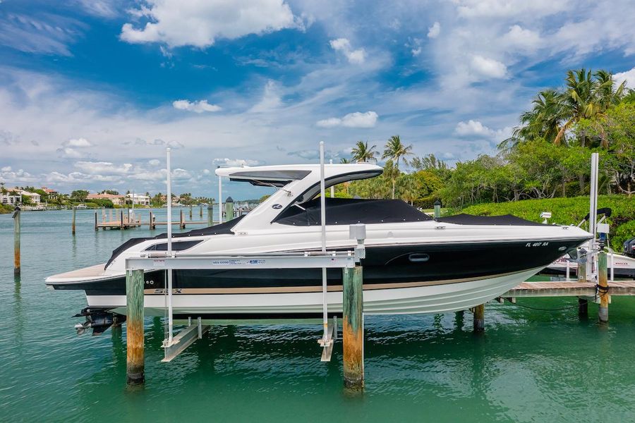 2016 Sea Ray 350 SLX