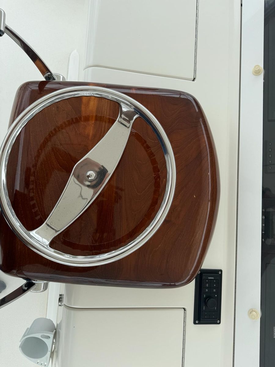 2010 Viking 54 