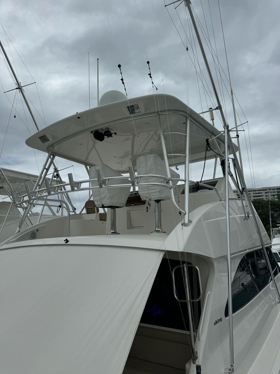 2010 Viking 54 