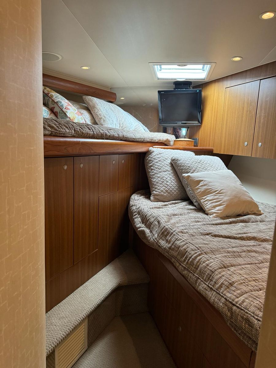 2010 Viking 54 