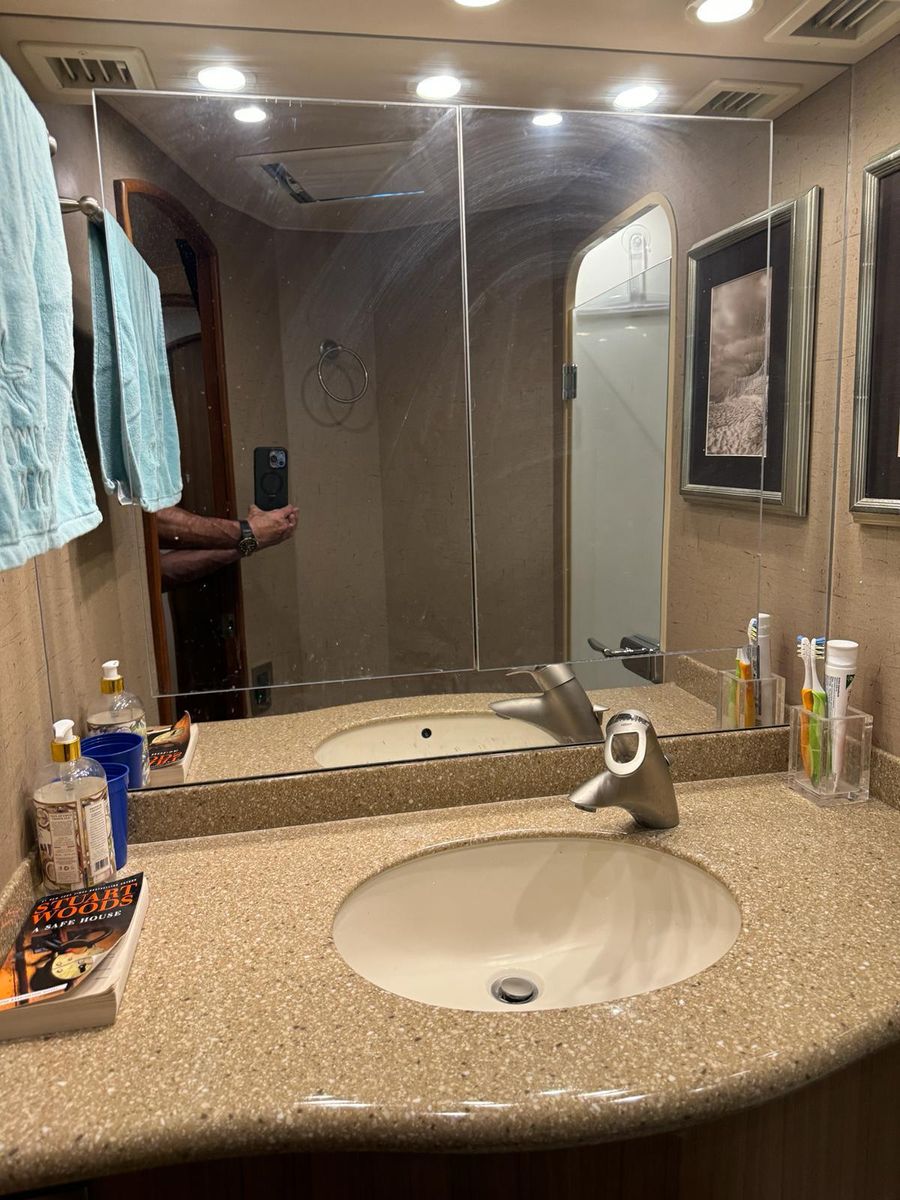2010 Viking 54 