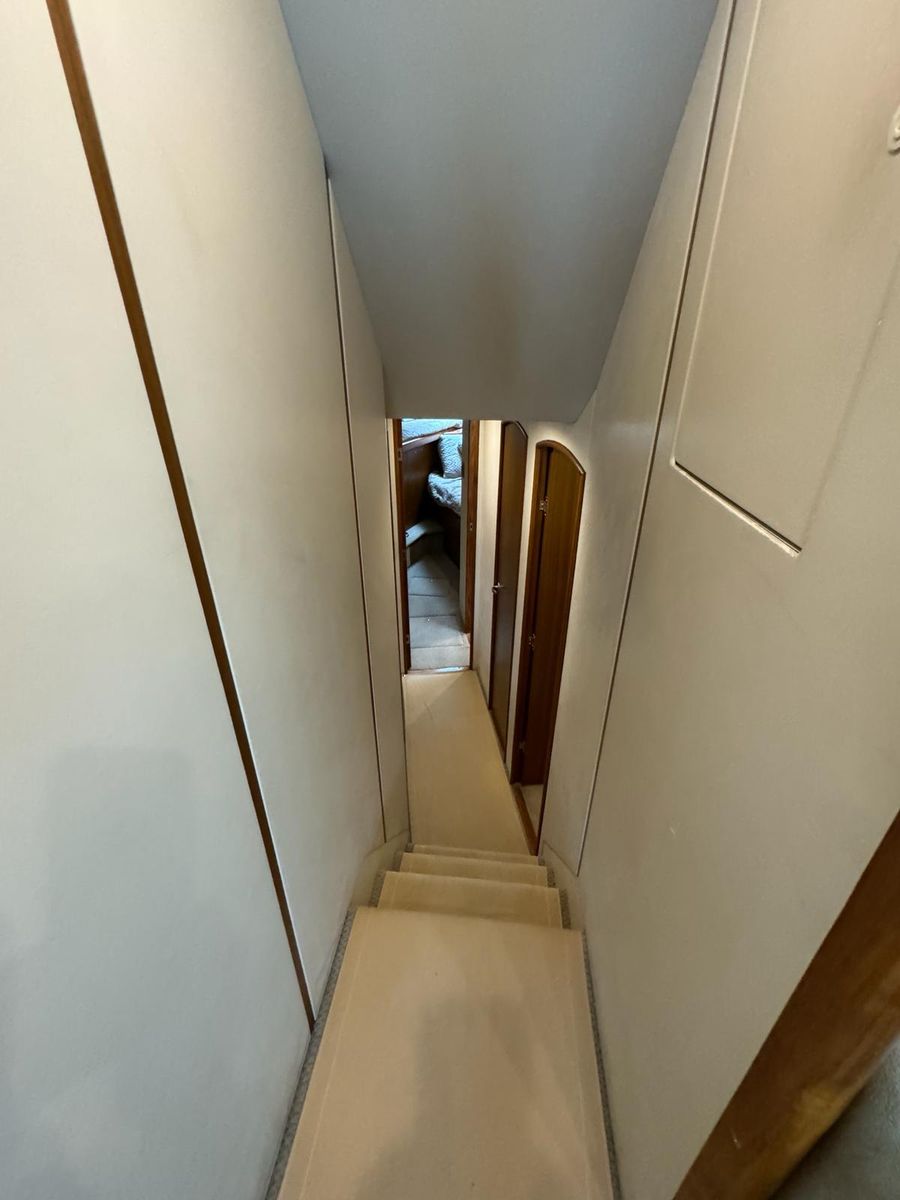 2010 Viking 54 