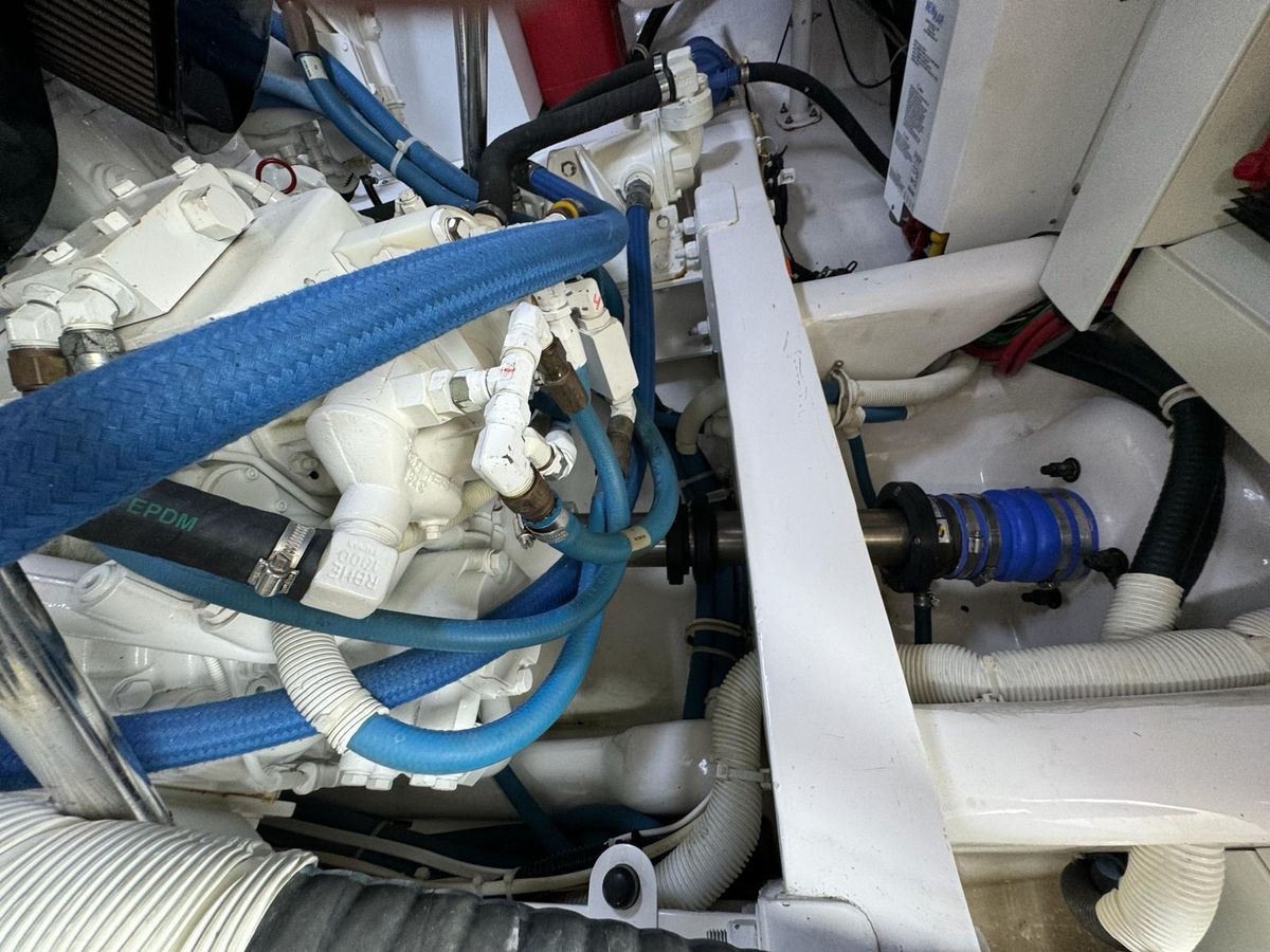 2010 Viking 54 