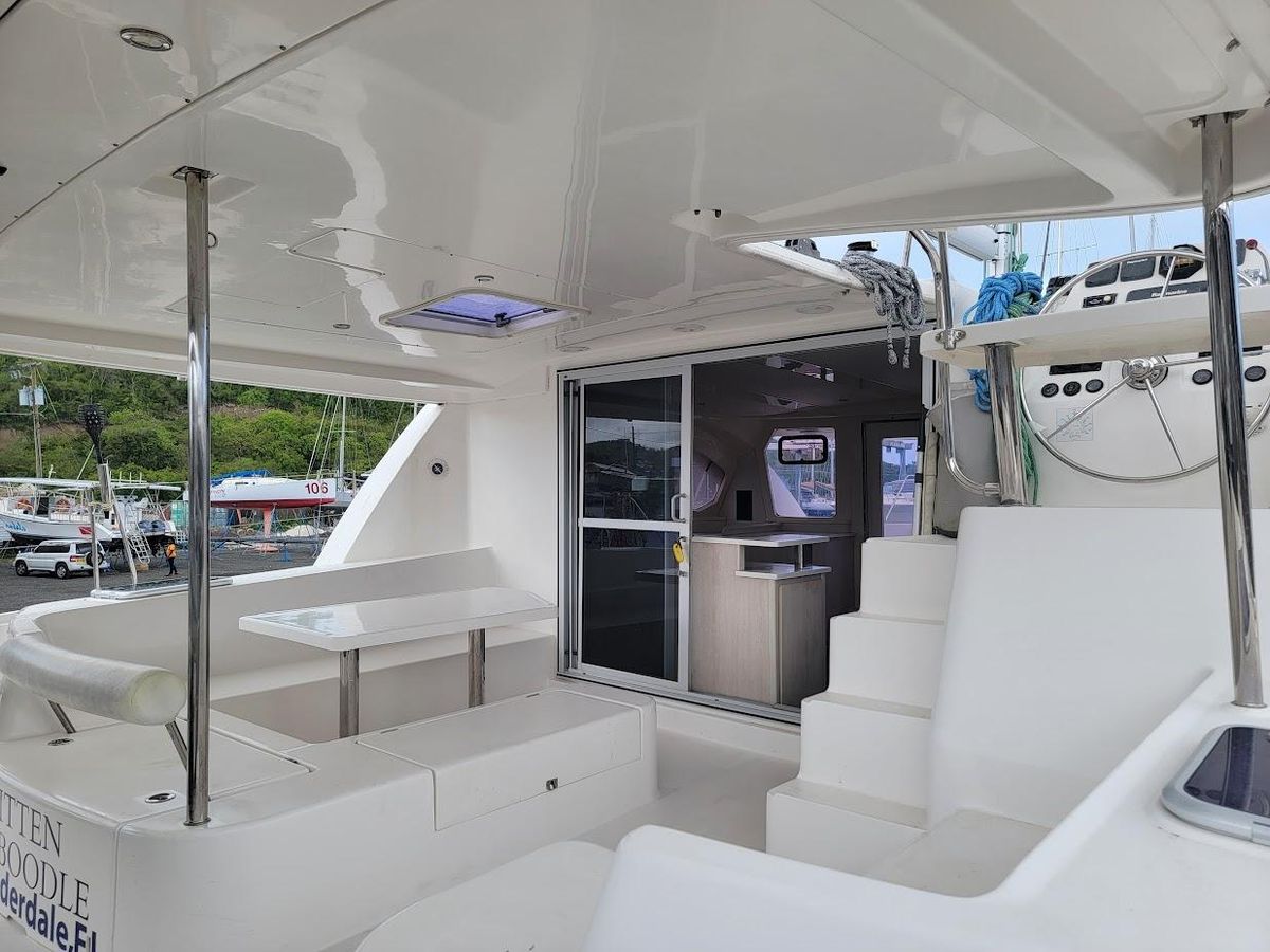 2015 Leopard 44 