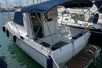 1990 Beneteau Antares 800