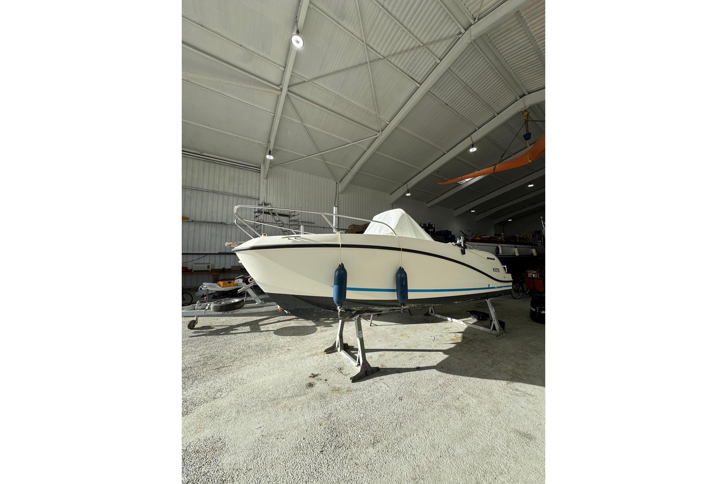 2011 Quicksilver Activ 555 Open