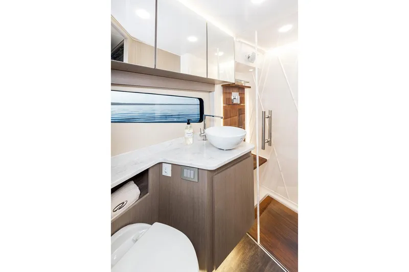  Yacht Photos Pics Manufacturer Provided Image