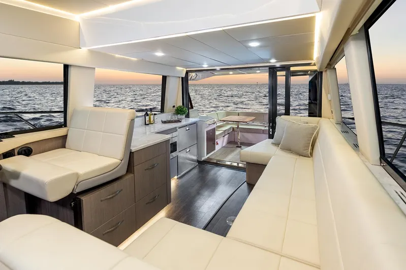 Regal 42 Xo Yacht Photos Pics Manufacturer Provided Image: Manufacturer Provided Image