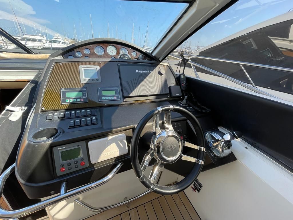 2004 Sunseeker 53 