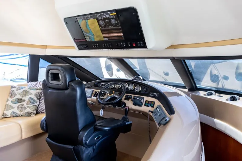 Alchemy Yacht Photos Pics 