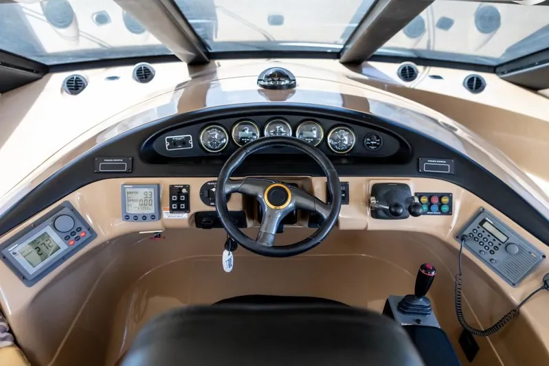 Alchemy Yacht Photos Pics 