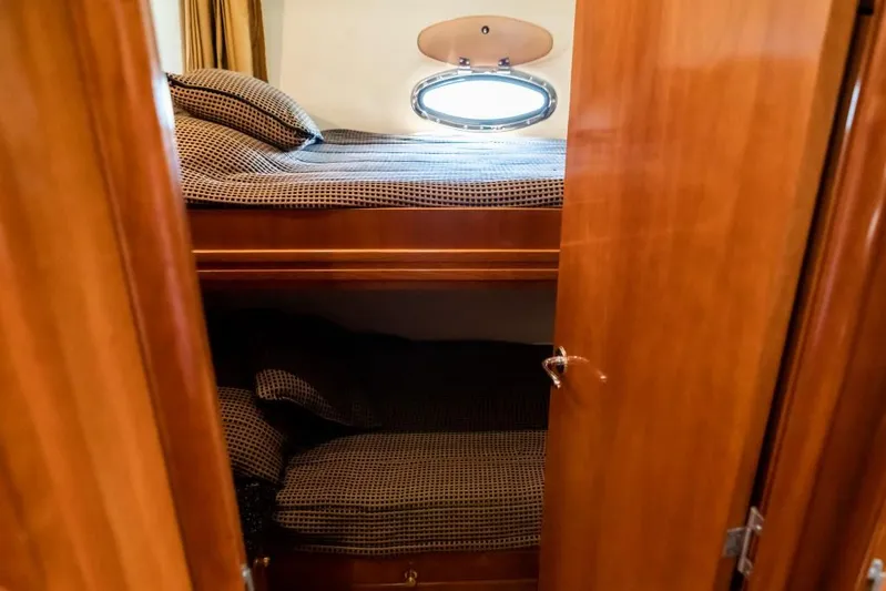 Alchemy Yacht Photos Pics 