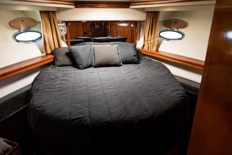 Alchemy Yacht Photos Pics 