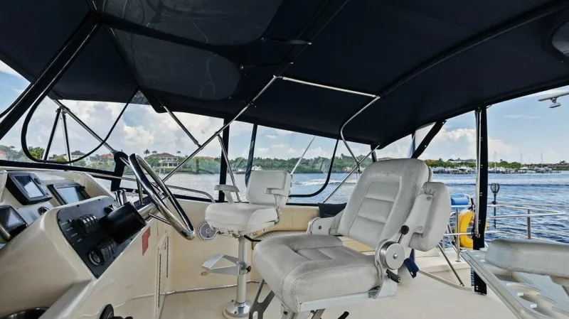 Island Time Yacht Photos Pics Flybridge