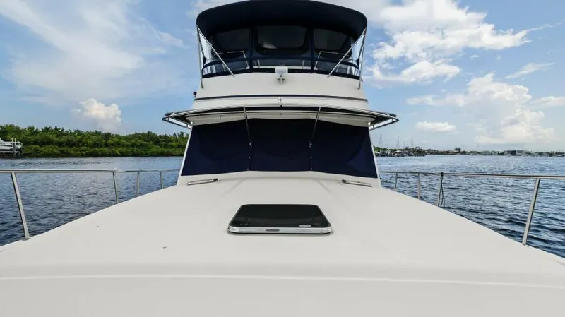 Island Time Yacht Photos Pics Foredeck