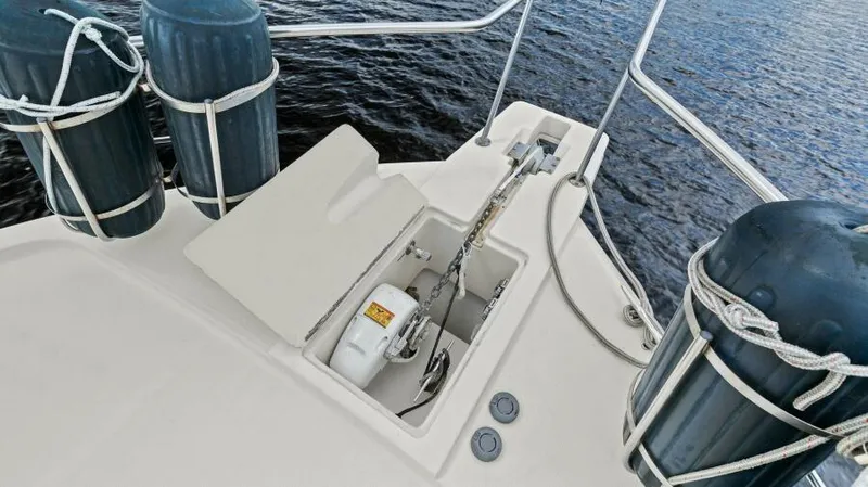 Island Time Yacht Photos Pics Windlass Anchor System